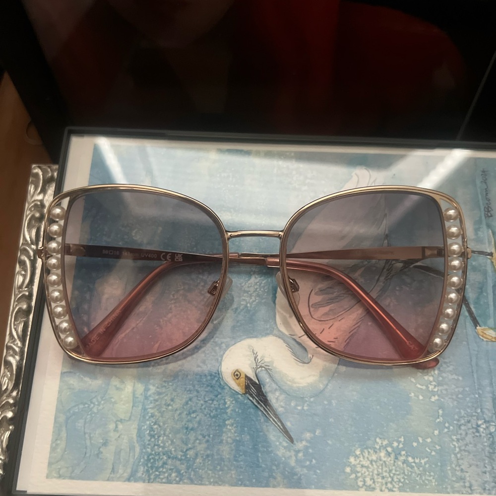 Pearl Pink Orange Ombré Sunglasses - Picture 6 of 6